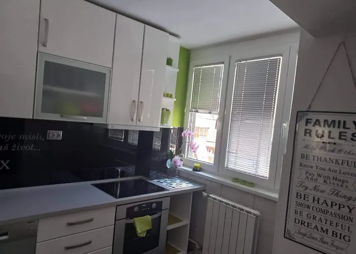 Apartament Moderan I Luksuzan Stan *